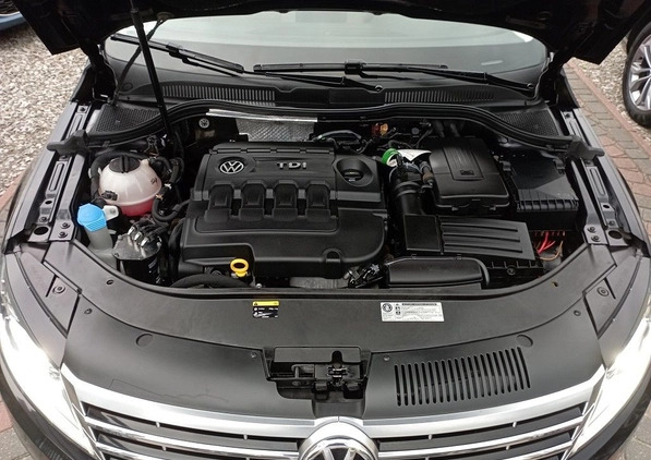 Volkswagen CC cena 54900 przebieg: 226000, rok produkcji 2016 z Piastów małe 232